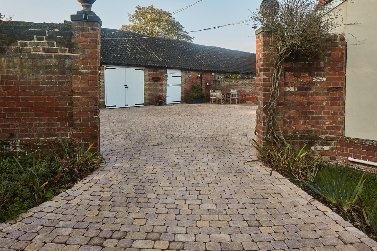Block Paving vs Porcelain vs Resin: Best Driveway Options in Essex Explained