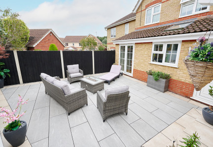 ideas for small gardens | small garden design | porcelain paving | quartz porcelain | porcelain walling | landscaping ideas | garden ideas Garden landscapers Driveway installers Landscapers in essex Garden designers Paving contractors Garden design Paving contractors near me Garden designers near me Garden landscapers near me Elite paving