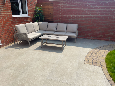 Eden Limestone Porcelain Garden Design in shade Mink with Aura Cobbled Block Paving Borders Garden landscapers Driveway installers Landscapers in essex Garden designers Paving contractors Garden design Paving contractors near me Garden designers near me Garden landscapers near me Elite paving Porcelain patio | porcelain paving | garden design | essex | paving contractor essex | garden landscapers near me | garden landscapers essex | patio design